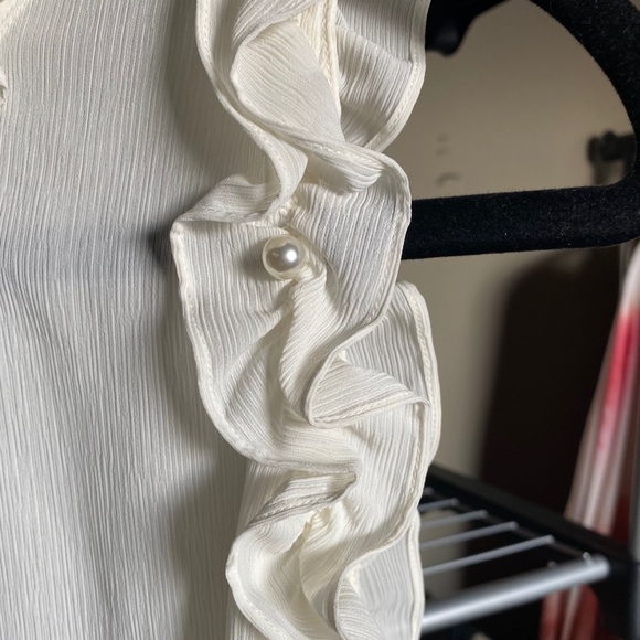 ZARA Frilly blouse 🥰 - Picture 8 of 11